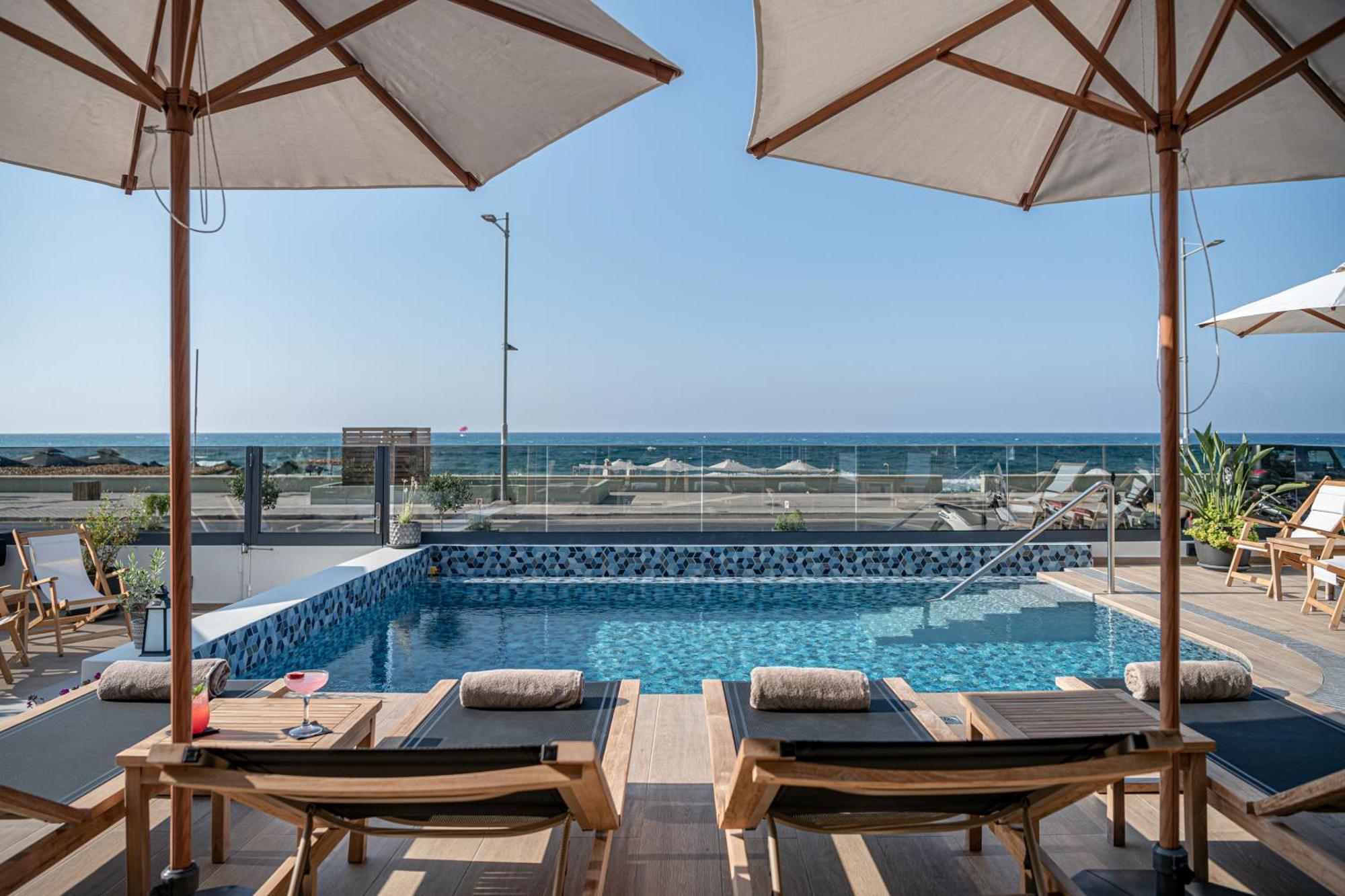 Calla Luxury Seafront Suites Ретимно Екстериор снимка